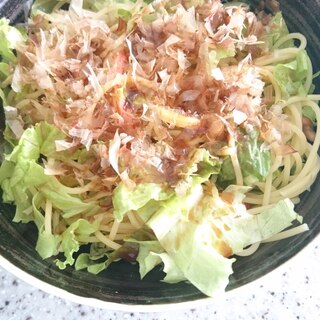 ラーメンどんぶりで納豆鰹節パスタ